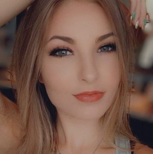 Meet your Posher, Elora